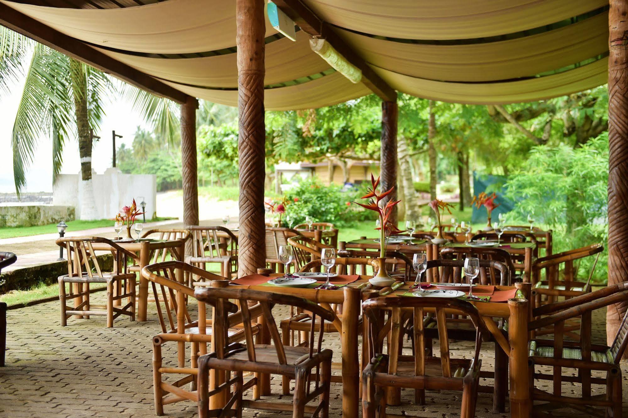 Pestana Equador Hotel Ilheu das Rolas Bagian luar foto